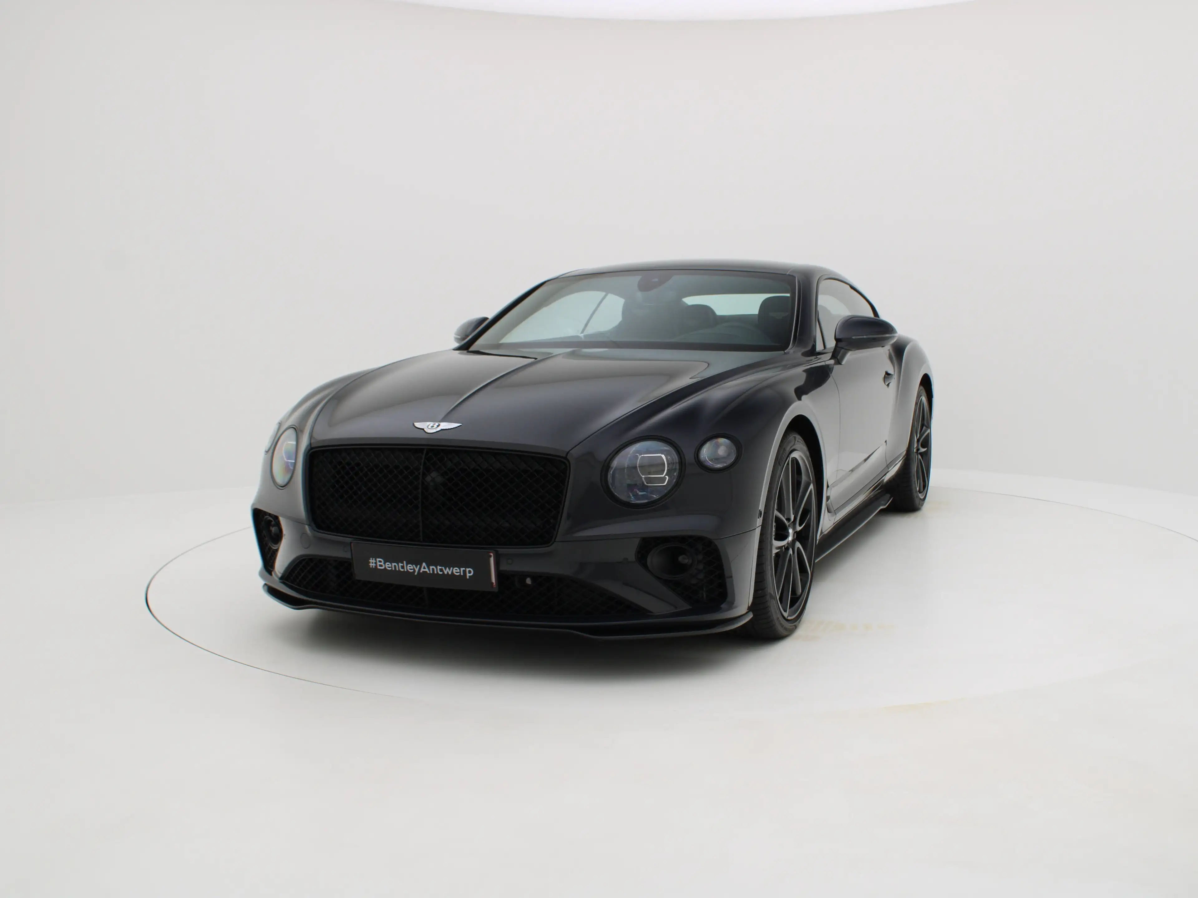 Bentley Continental GT V8 — photo 6