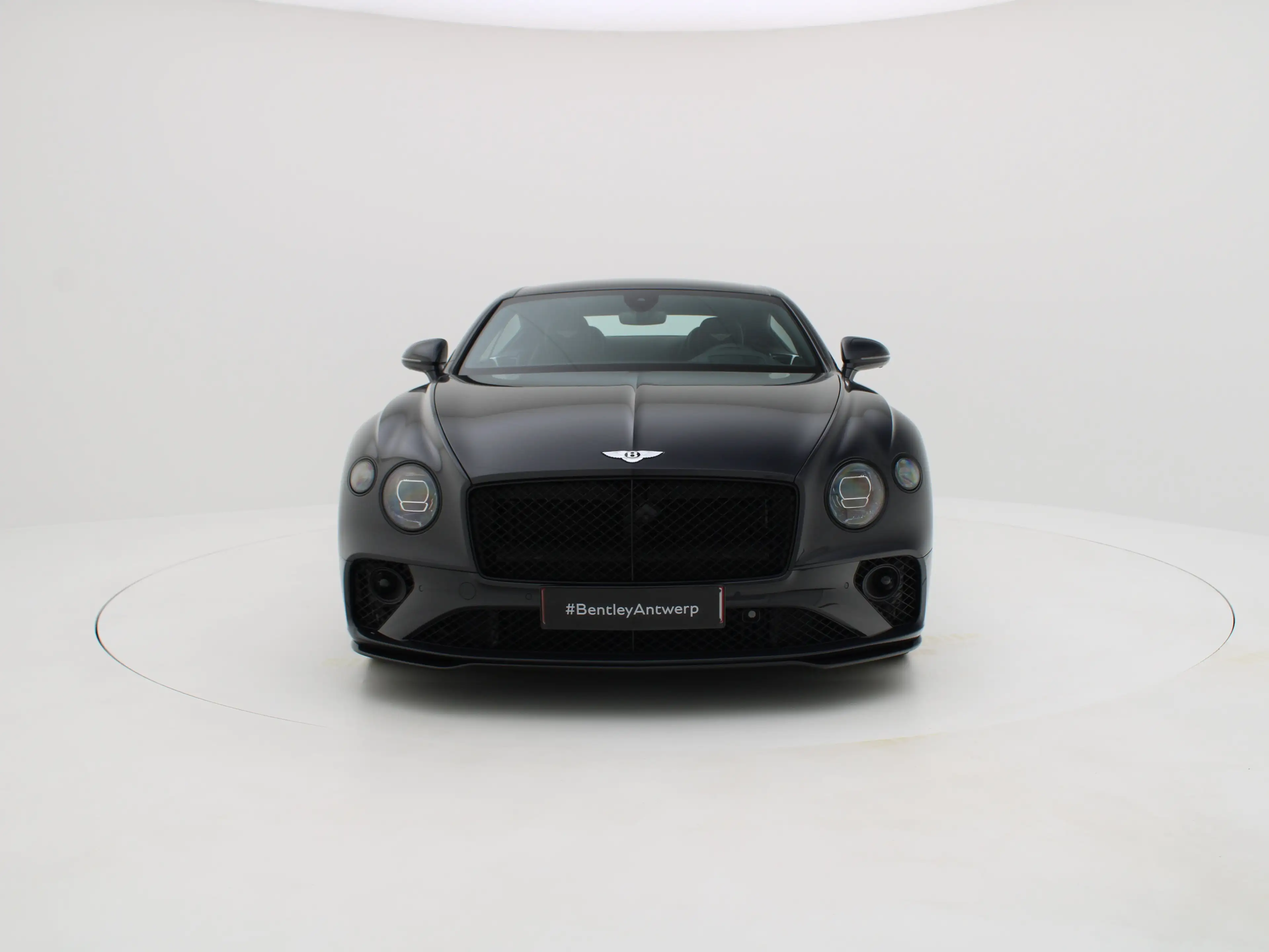 Bentley Continental GT V8 — photo 4