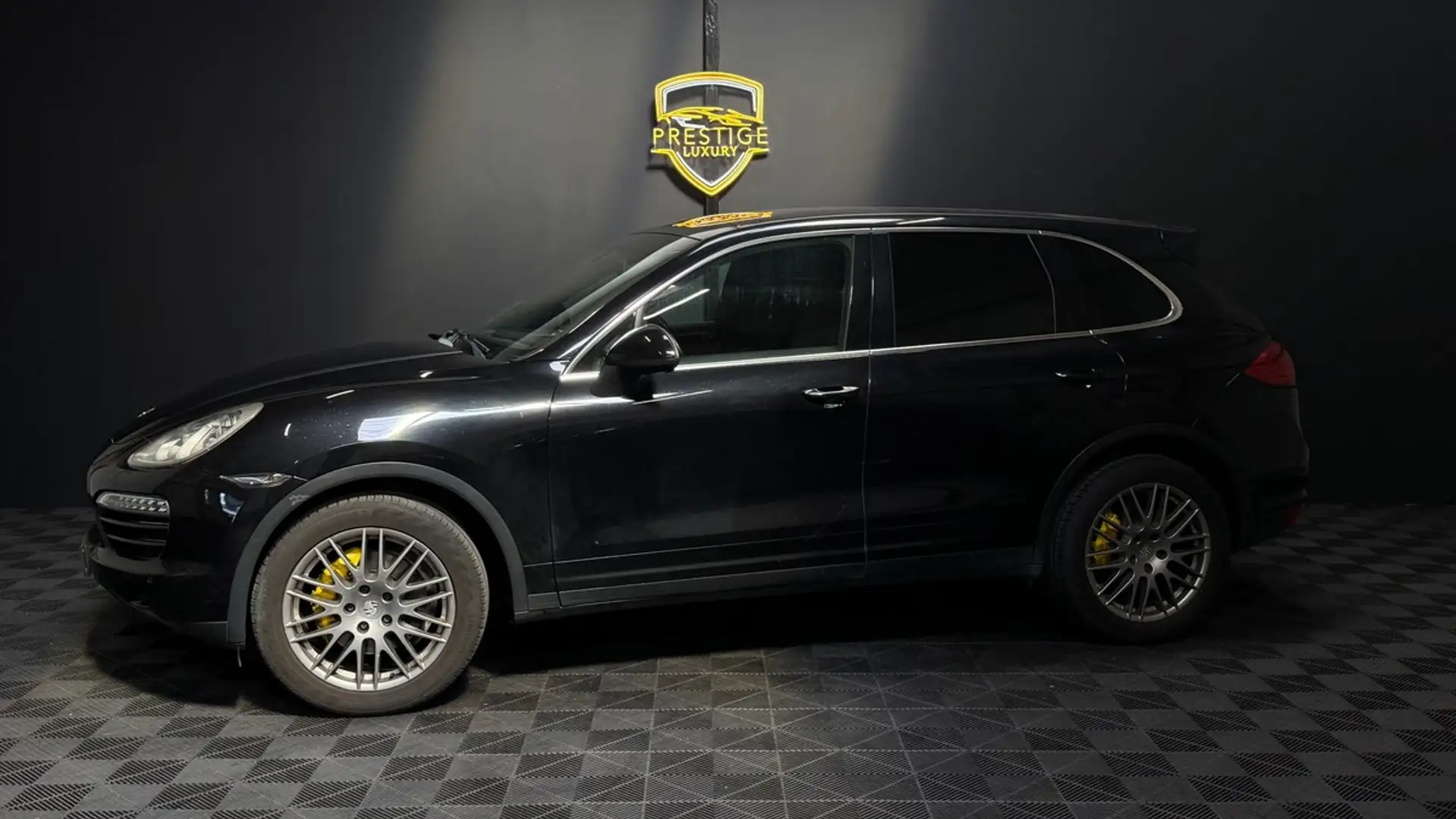 Porsche Cayenne 3.0 TDi DPF V6 24V Tiptronic S 245 Noir - 1