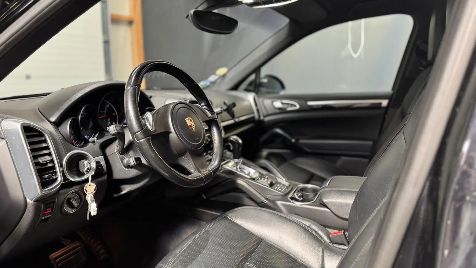 Porsche Cayenne 3.0 TDi DPF V6 24V Tiptronic S 245 Noir - 2