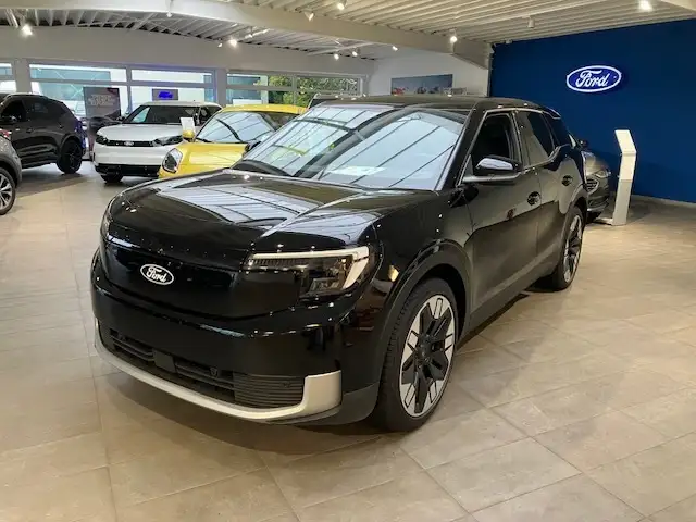 Ford Explorer PREMIUM 5D RWD, Pano, AHK, 21"