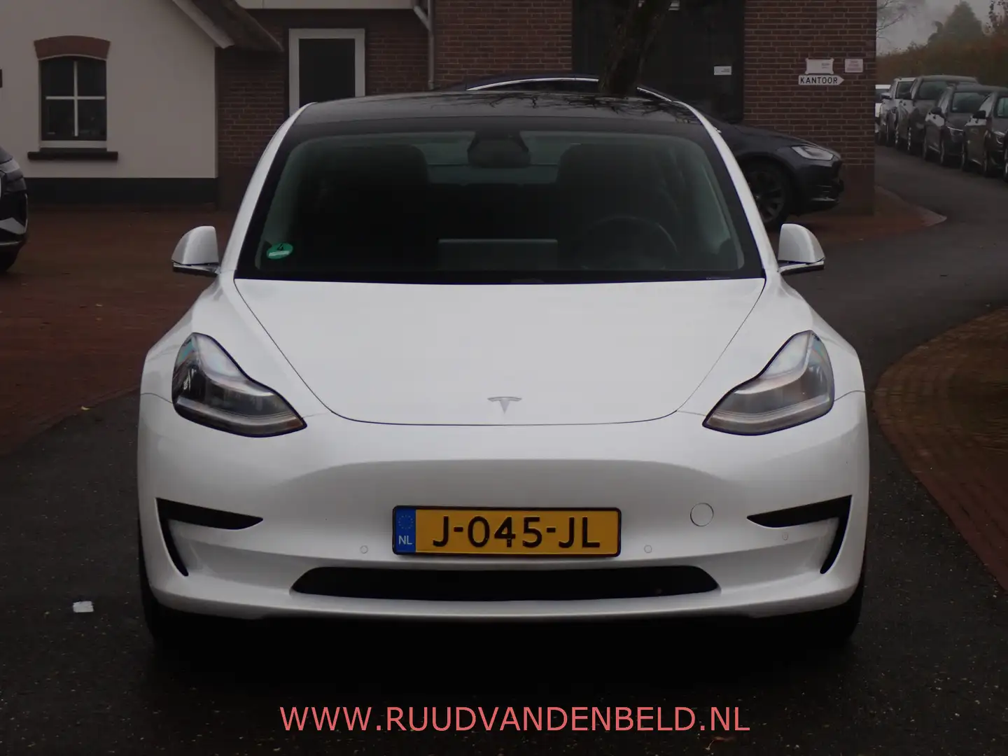 Tesla Model 3 SR+ 88%SOH AUTOPILOT / TREKHAAK / ACC / PANODAK Weiß - 2