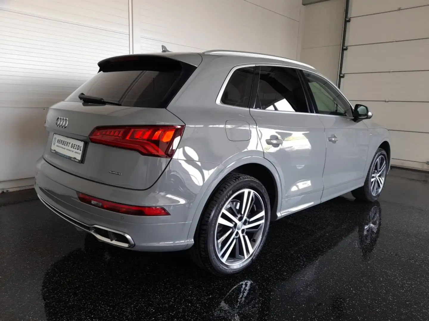 Audi Q5 SPORT 55 TFSI e quattro PHEV S-tr. *VOLL LED / NAVI / E-KLAPPE / SOUND-SYSTEM* Grau - 2