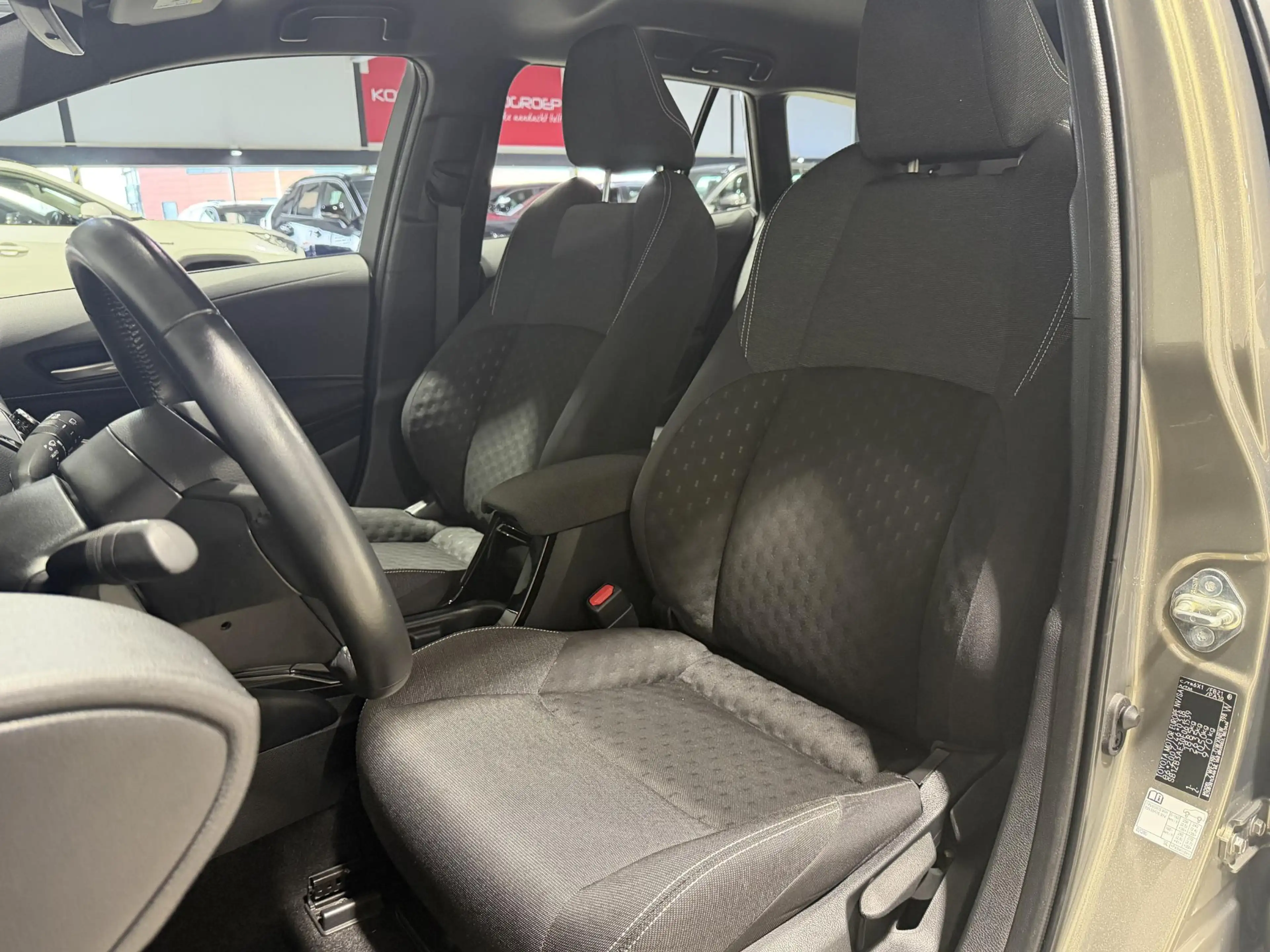 Toyota Corolla Touring Sports Hybrid 140 Active Parkeersensoren v — photo 12