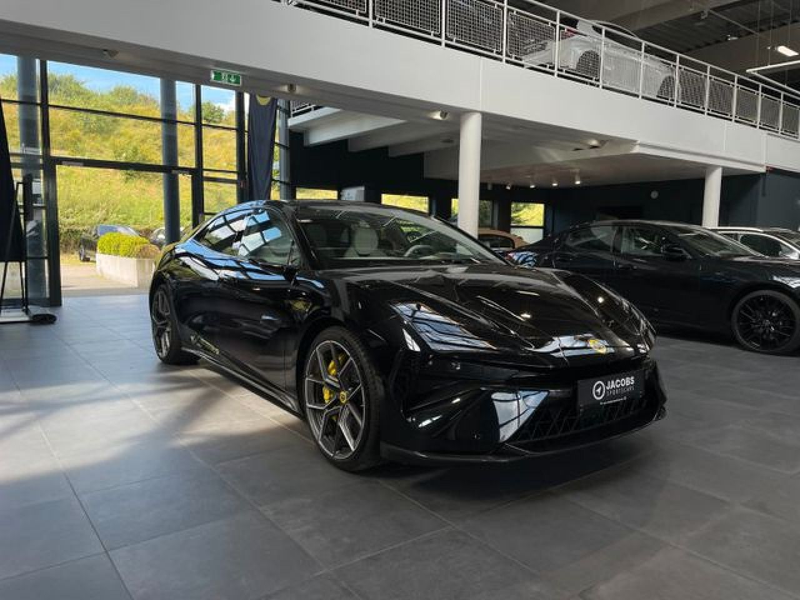 Lotus Emeya R — photo 3