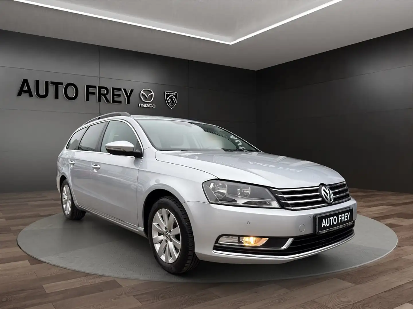 Volkswagen Passat 122PS Variant Comfortline AT+ EPH+KLIMA+NAVI+SITZH Argent - 1