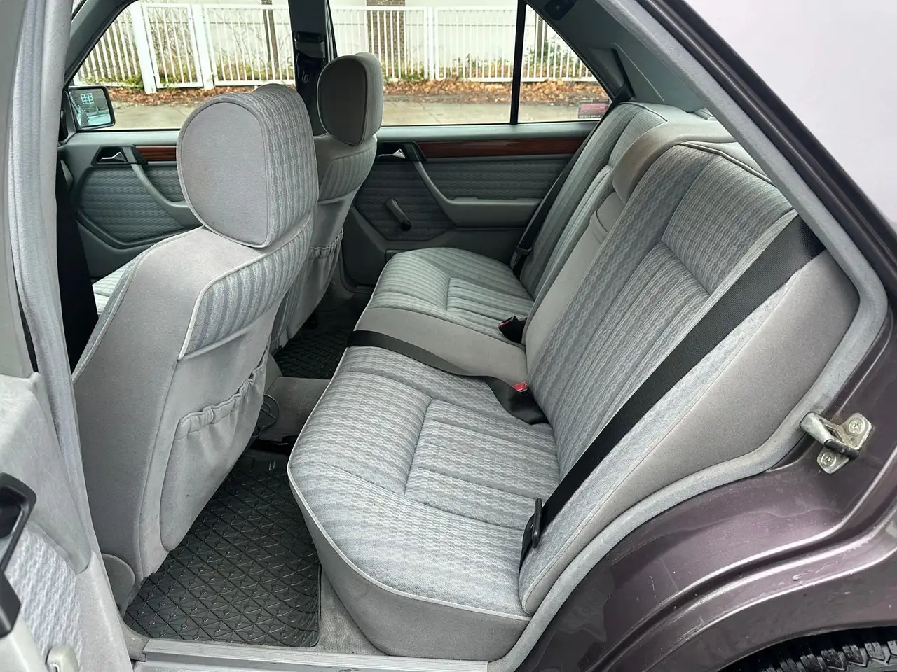 Mercedes-Benz E 300 OLDTIMER, foto 12