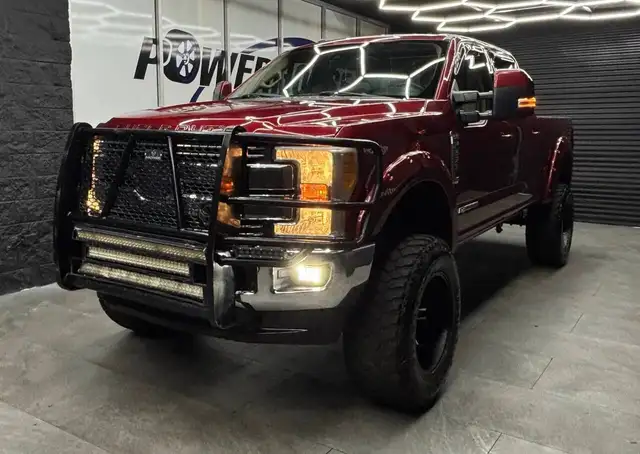 Ford F-250 F-250 Super Duty Lariat 4x4 4dr Crew Cab 6.8 ft. SB Pickup