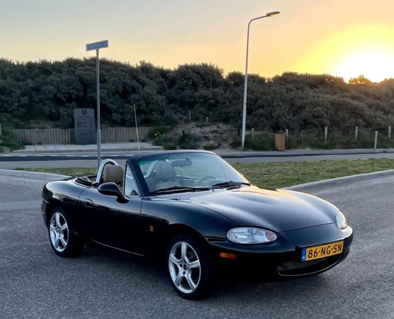 Mazda MX-5 1.6i 16V - 1