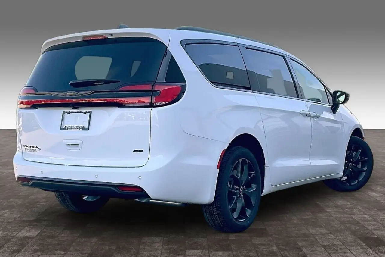 Chrysler Pacifica fotografie Chrysler Pacifica