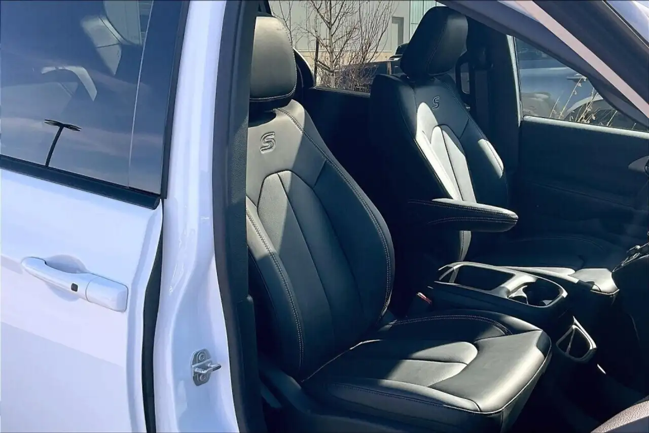 Chrysler Pacifica fotografie Chrysler Pacifica