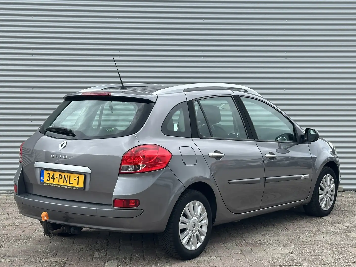 Renault Clio Estate 1.2 TCE Collection | Nieuw Binnen | Airco | Grijs - 2