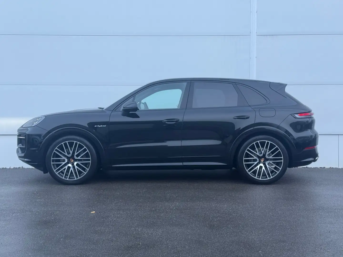 Porsche Cayenne E-Hybrid Schwarz - 2