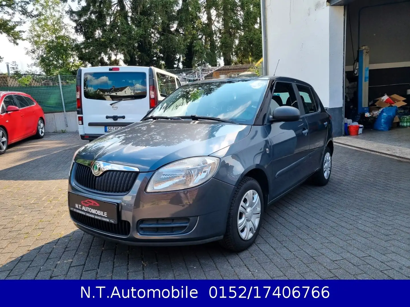 Skoda Fabia 1.2 *NUR 124 TKM*2 HAND*TÜV NEU*8-FACH Gris - 1
