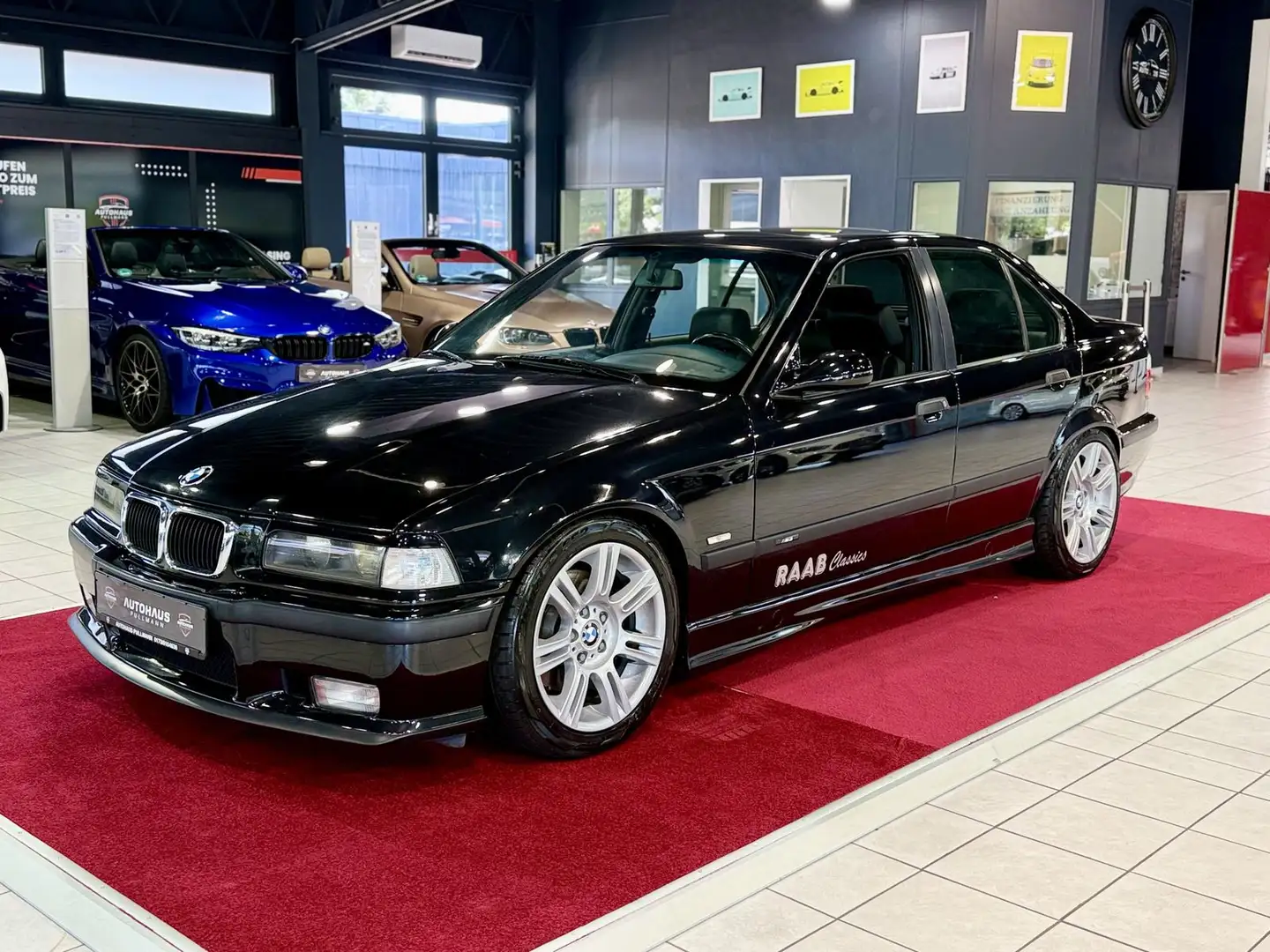 BMW M3 Limousine +SITZHZ.+SCHIEBEDACH+HARMAN/KARDON+ Schwarz - 1
