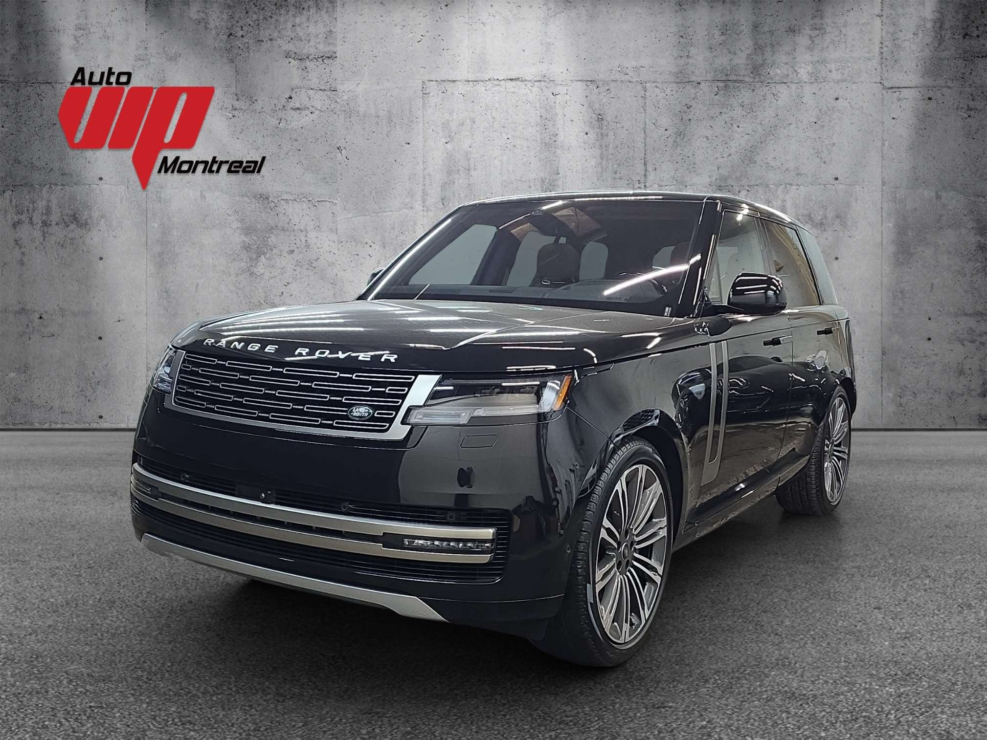 2023 Land Rover Range Rover P530 SE empattement court