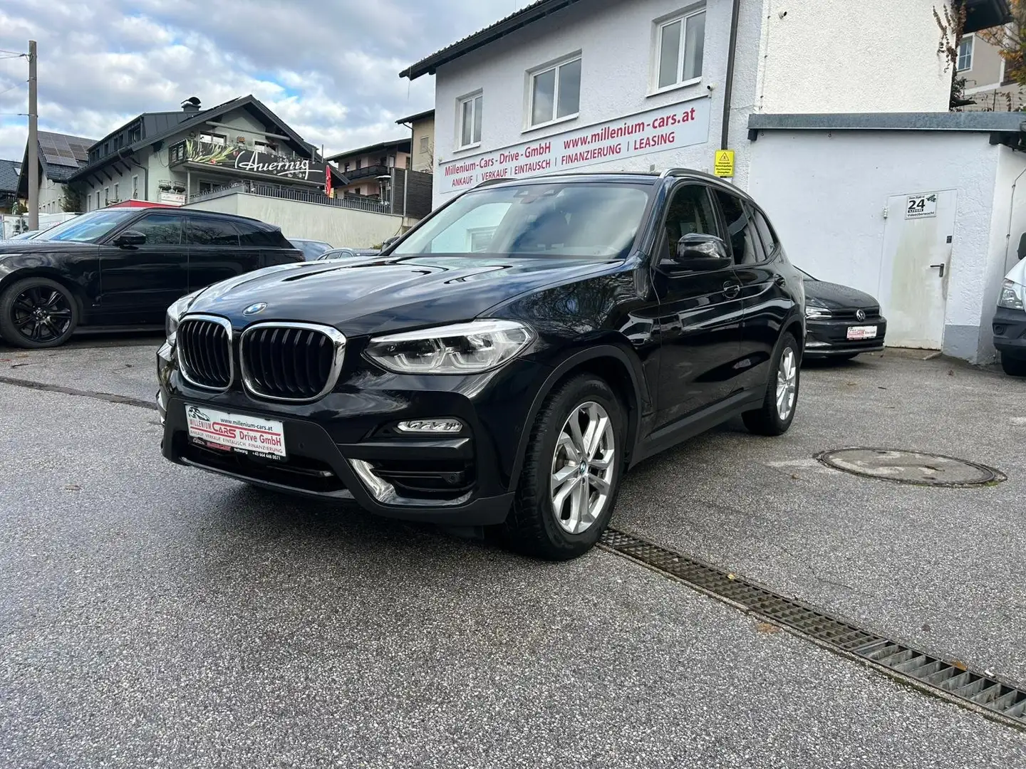 BMW X3 xDrive 20d Advantage Aut.Aktionbei Zinssatzfix 6,% Noir - 1