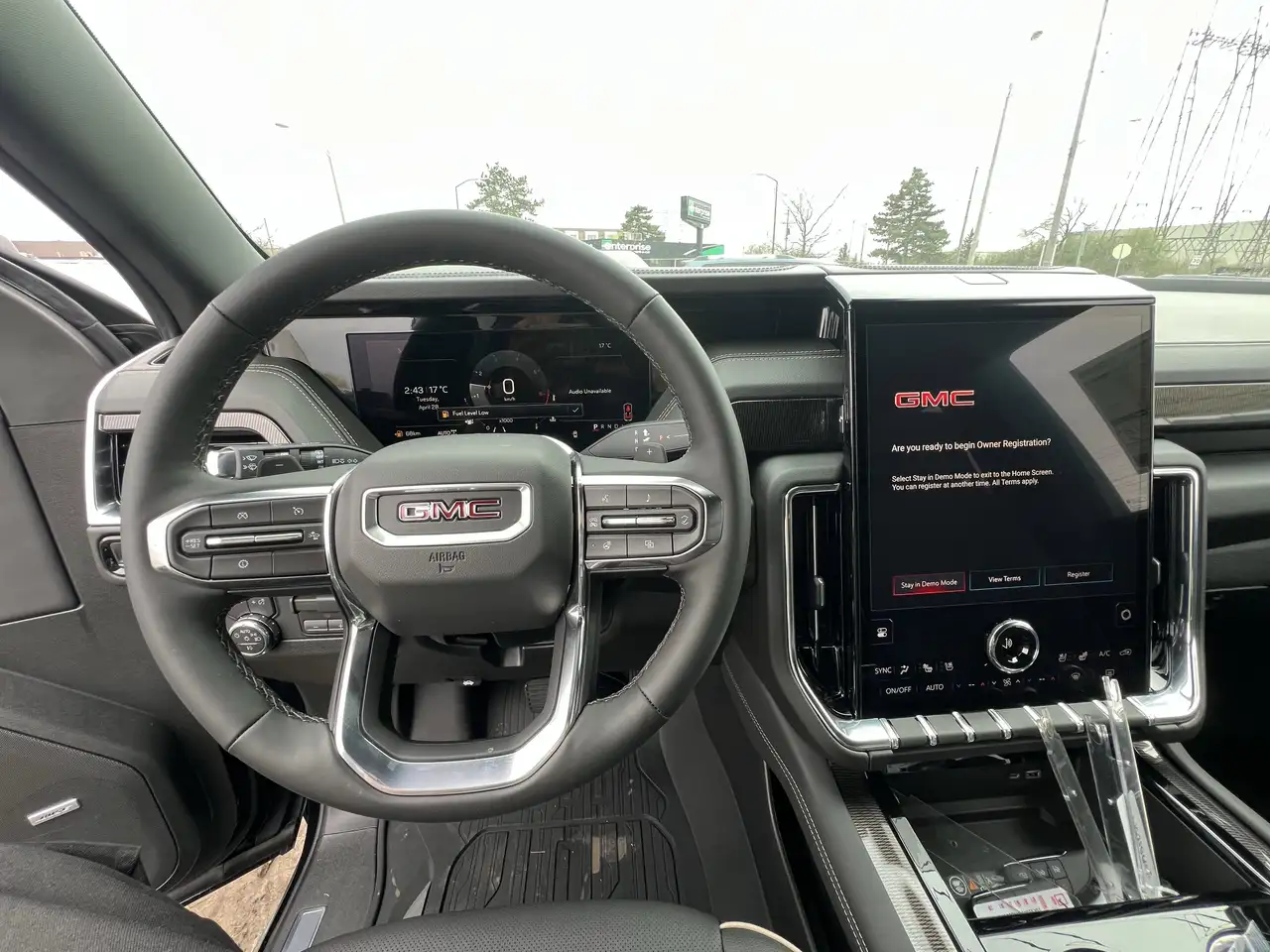 GMC Yukon снимка GMC Yukon