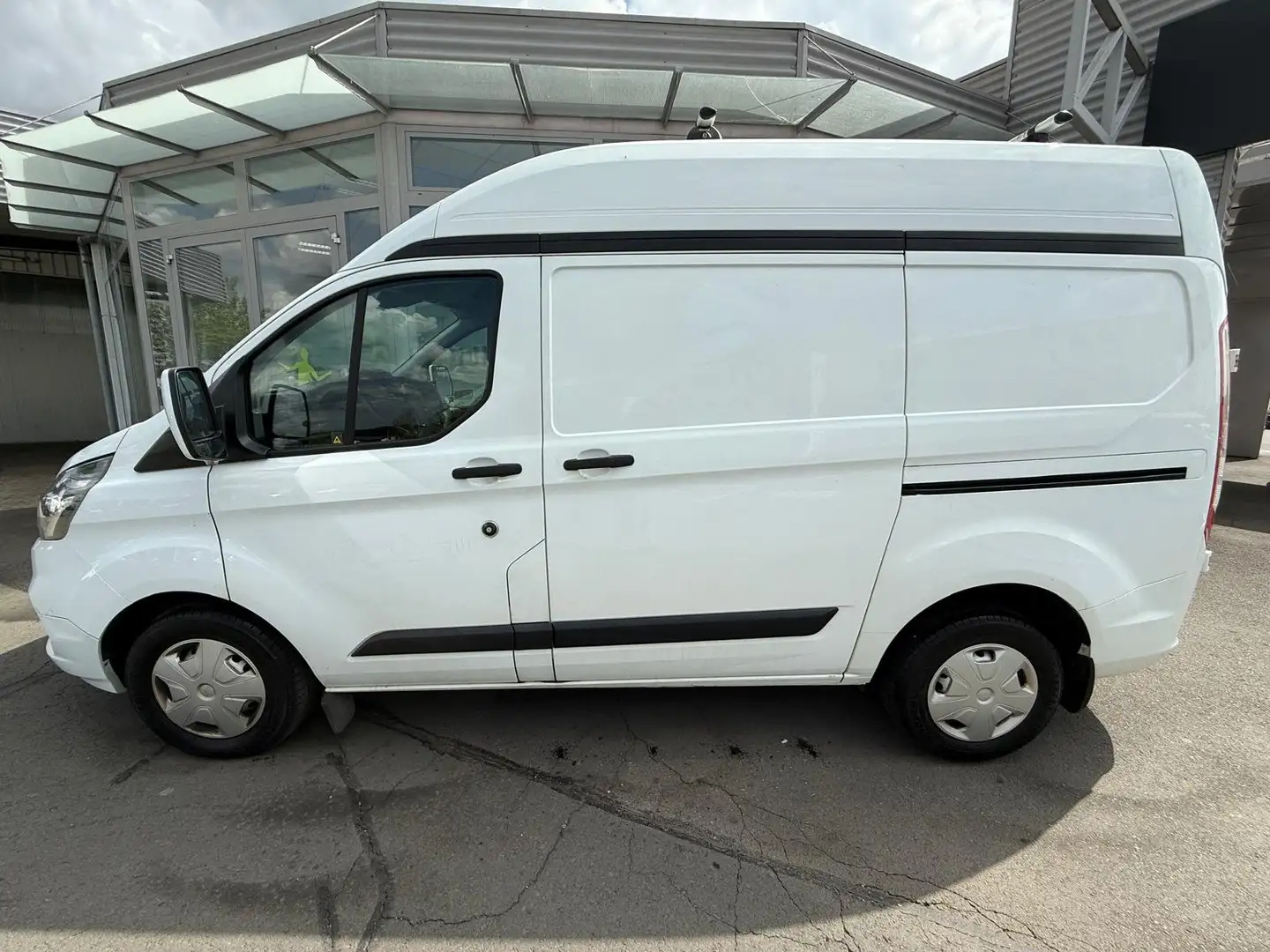 Ford Transit Custom 2,0 TDCi 300 L1H2 Trend 96KW 14.000€ Netto Weiß - 2