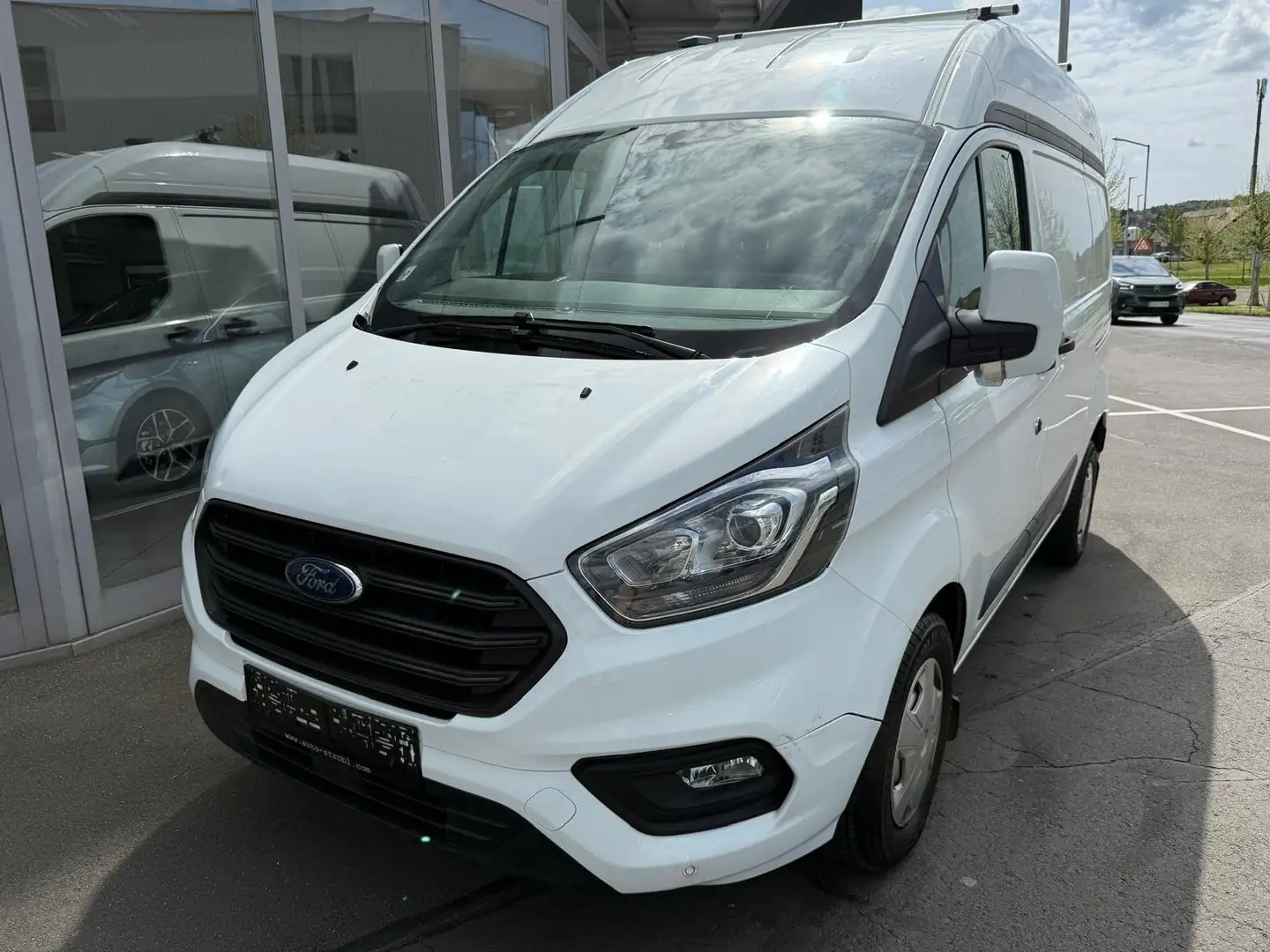 Ford Transit Custom 2,0 TDCi 300 L1H2 Trend 96KW 14.000€ Netto Weiß - 1
