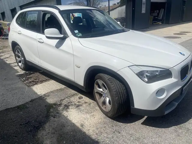 BMW X1 view 9
