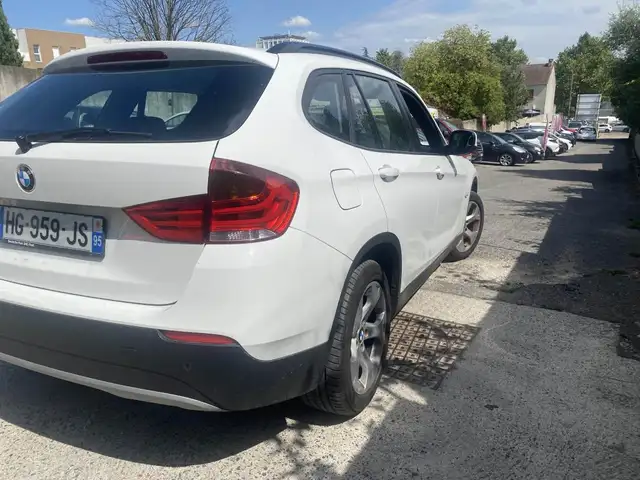 BMW X1 view 10
