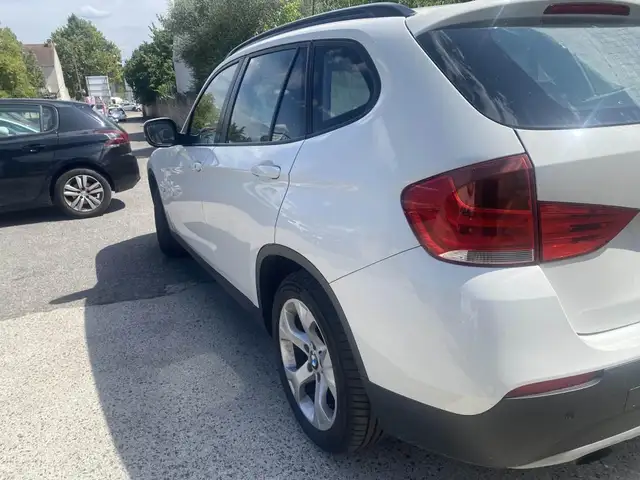 BMW X1 view 11