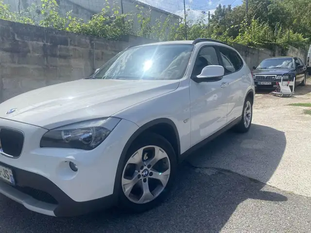 BMW X1 main image