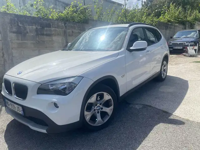 BMW X1 view 3
