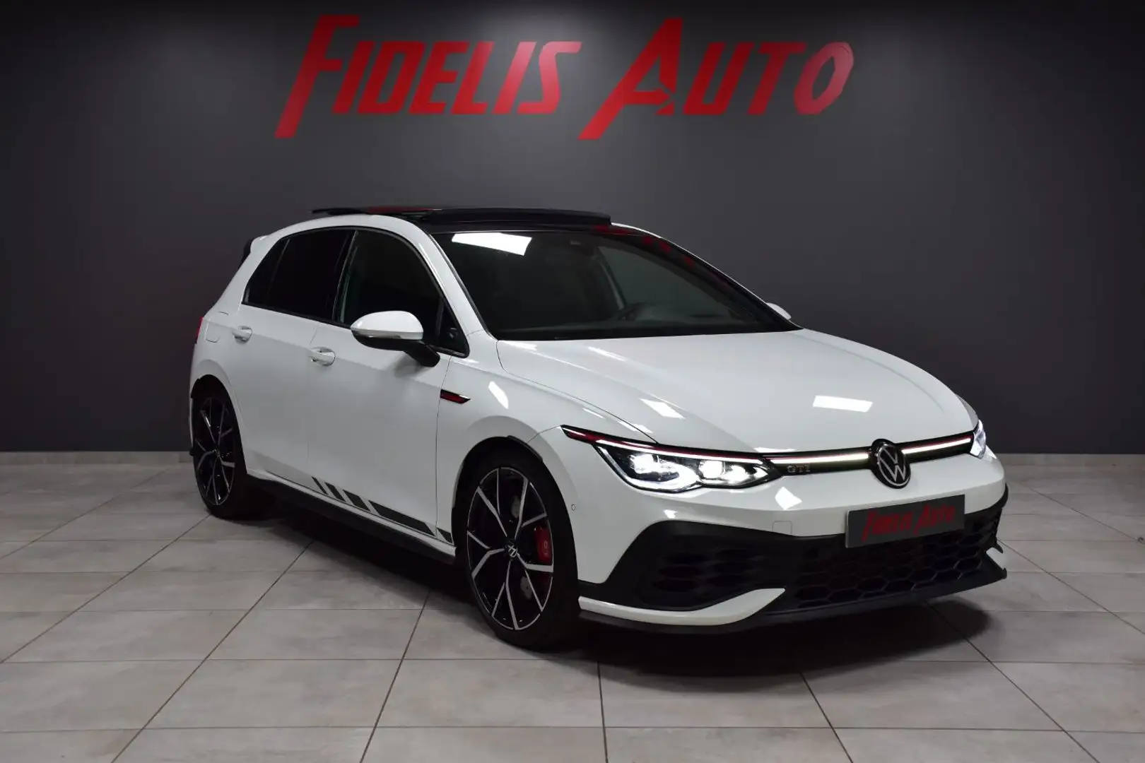 Volkswagen Golf CLUBSPORT 2.0 TSI 300CH DSG7 GARANTIE 12 MOIS INCLUS/ FULL OPTIONS DCC/H\u0026amp;amp;K/TETE HAUTE/MATRIX/TOIT PANO Blanc - 2