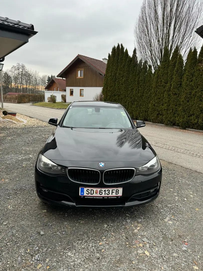 BMW 318 318d Gran Turismo Schwarz - 2