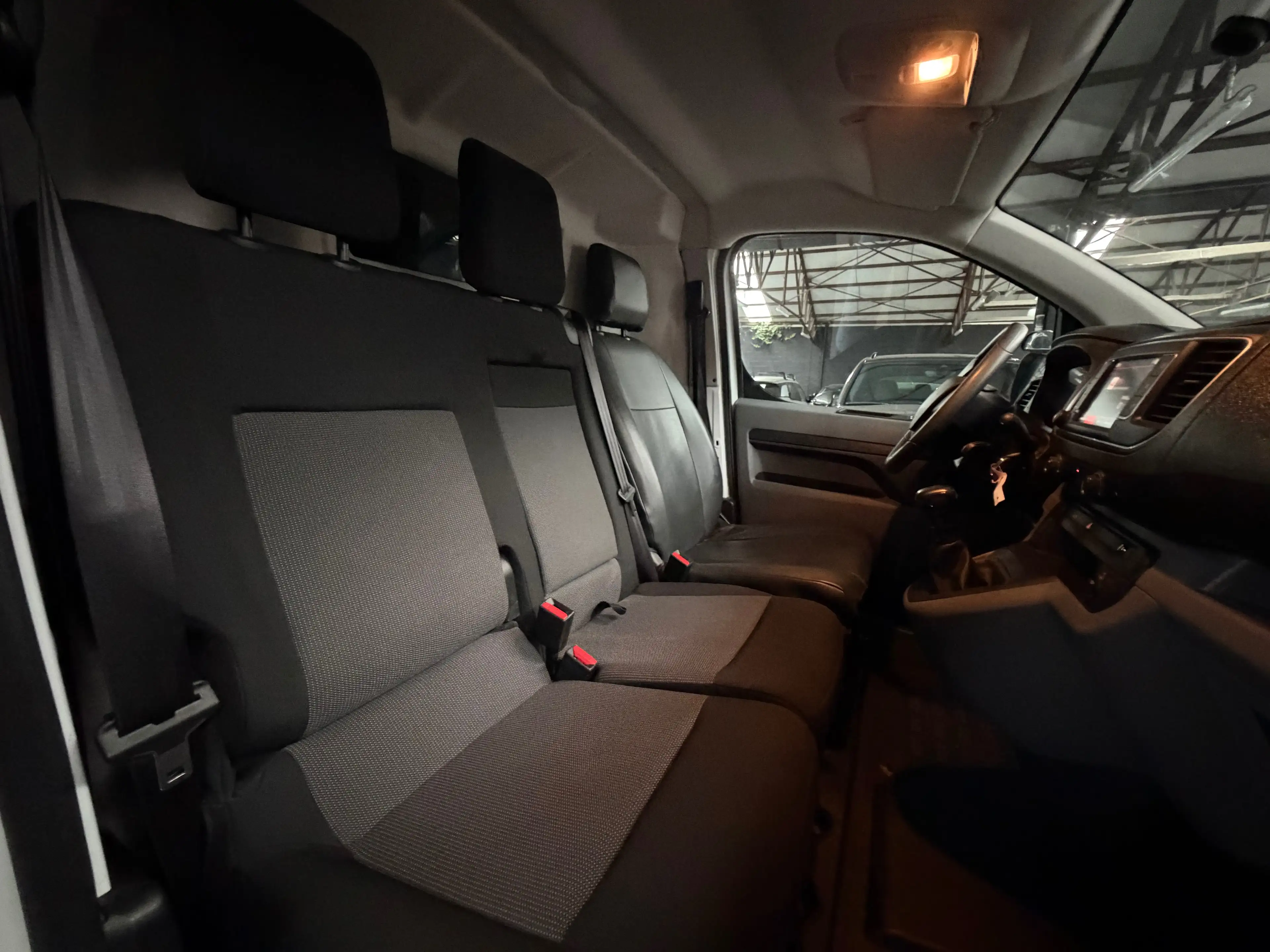 Citroen Jumpy — photo 13