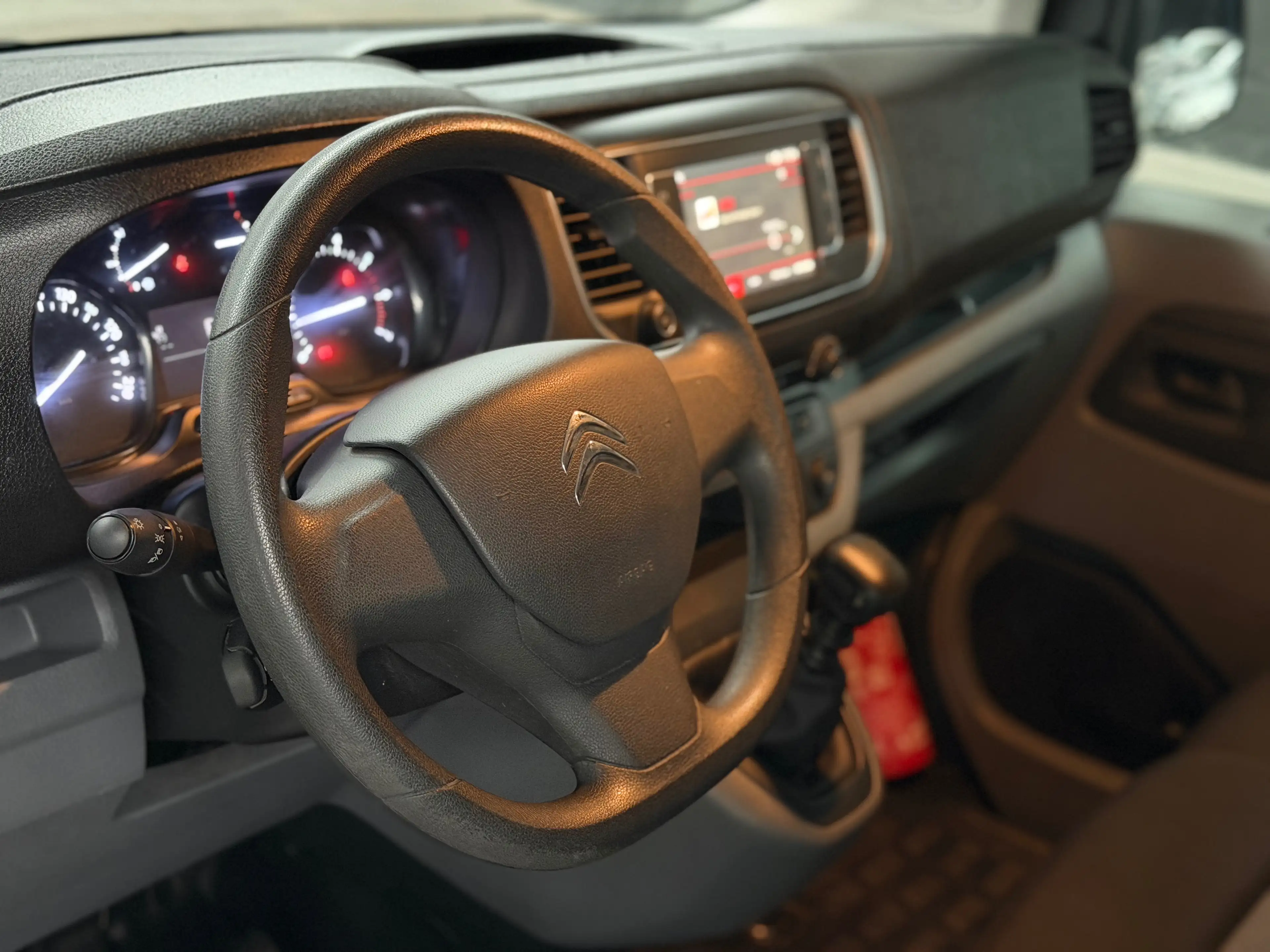 Citroen Jumpy — photo 7