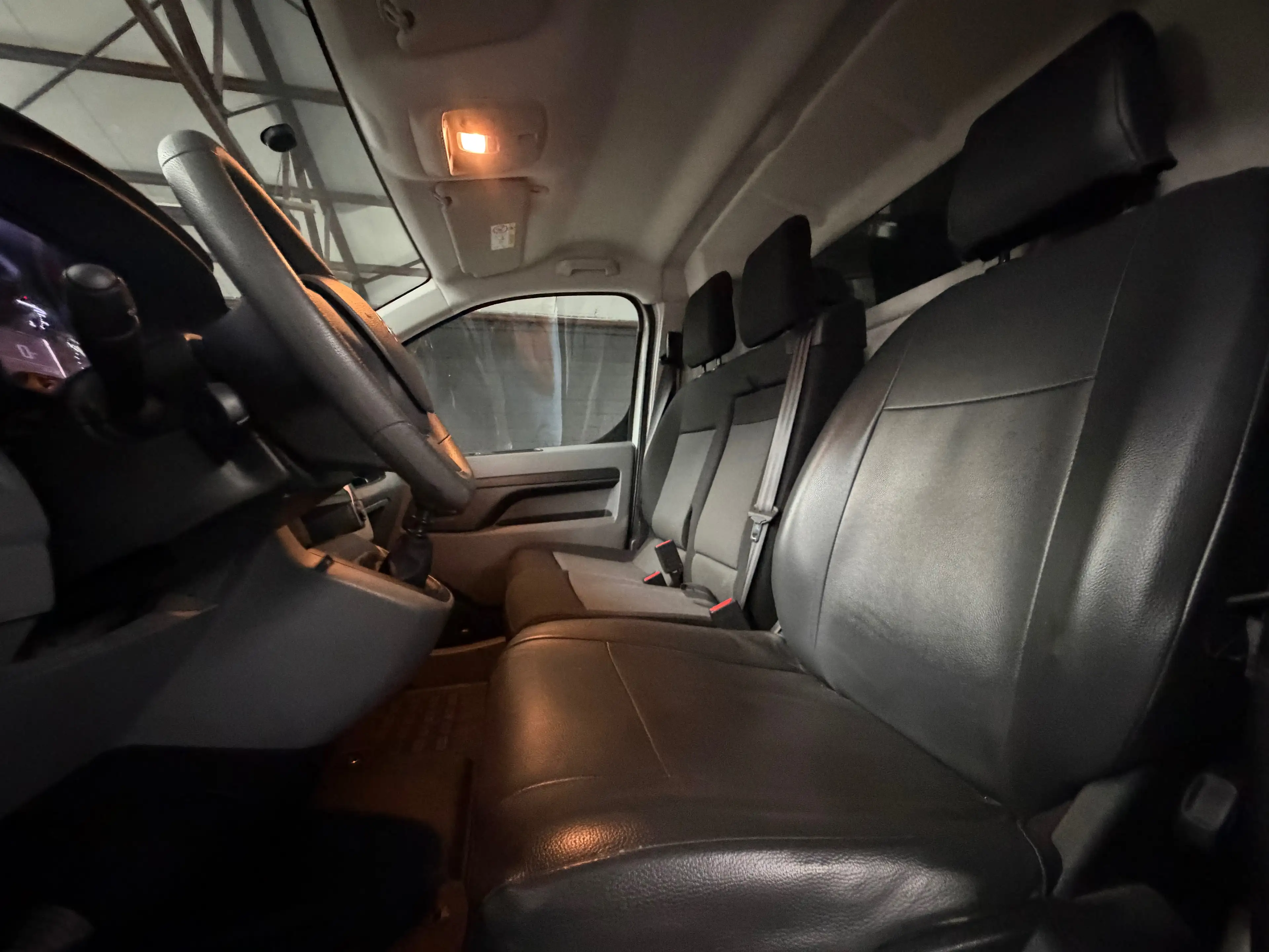 Citroen Jumpy — photo 8