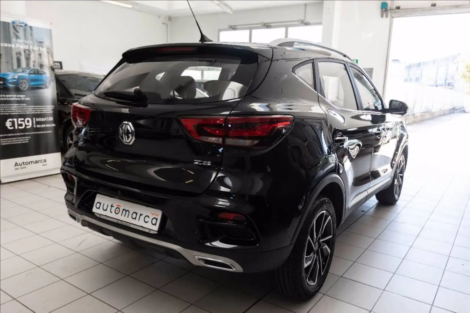 MG ZS 1.0 Luxury auto Schwarz - 2