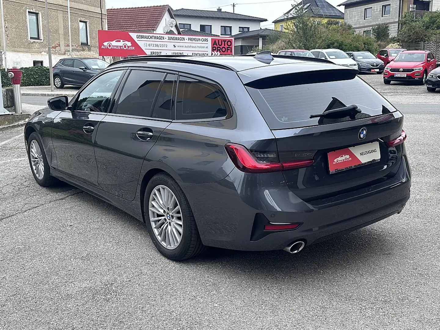 BMW 320 d Touring G21 Sport Line *LED, Panorama, Naviga... Grau - 2