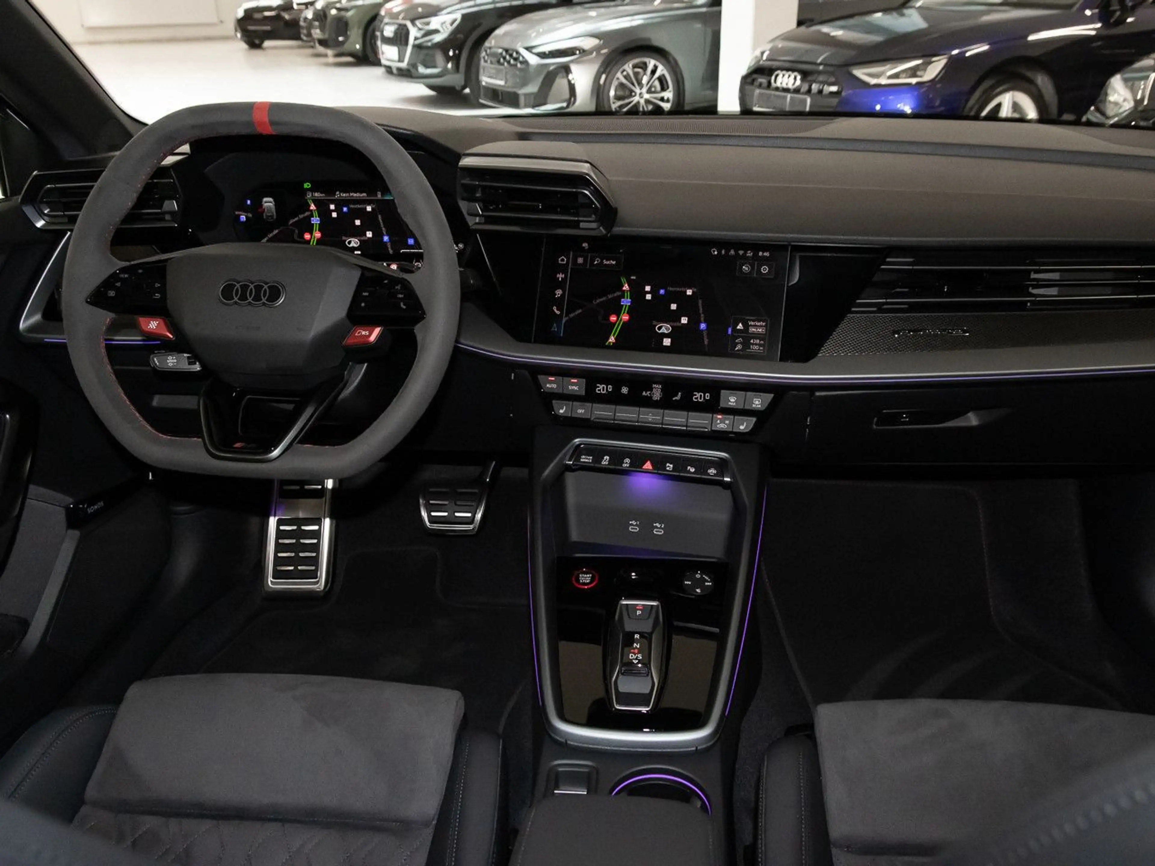 Audi RS3 TFSI quattro S tronic — photo 11