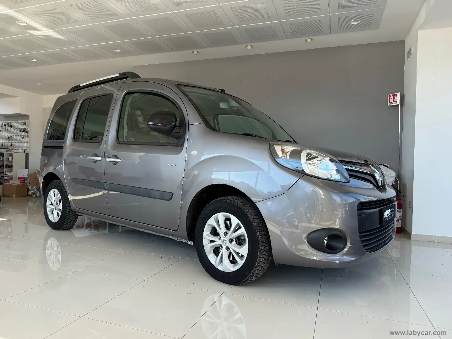Renault Kangoo 1.5 dCi 90 CV 5p. Wave Gris - 2