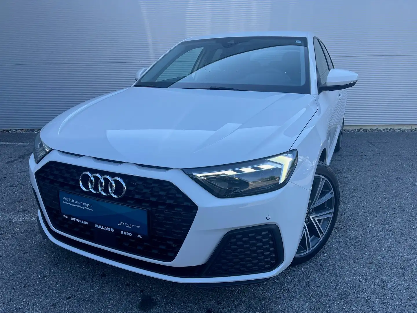 Audi A1 30 TFSI intense Weiß - 1