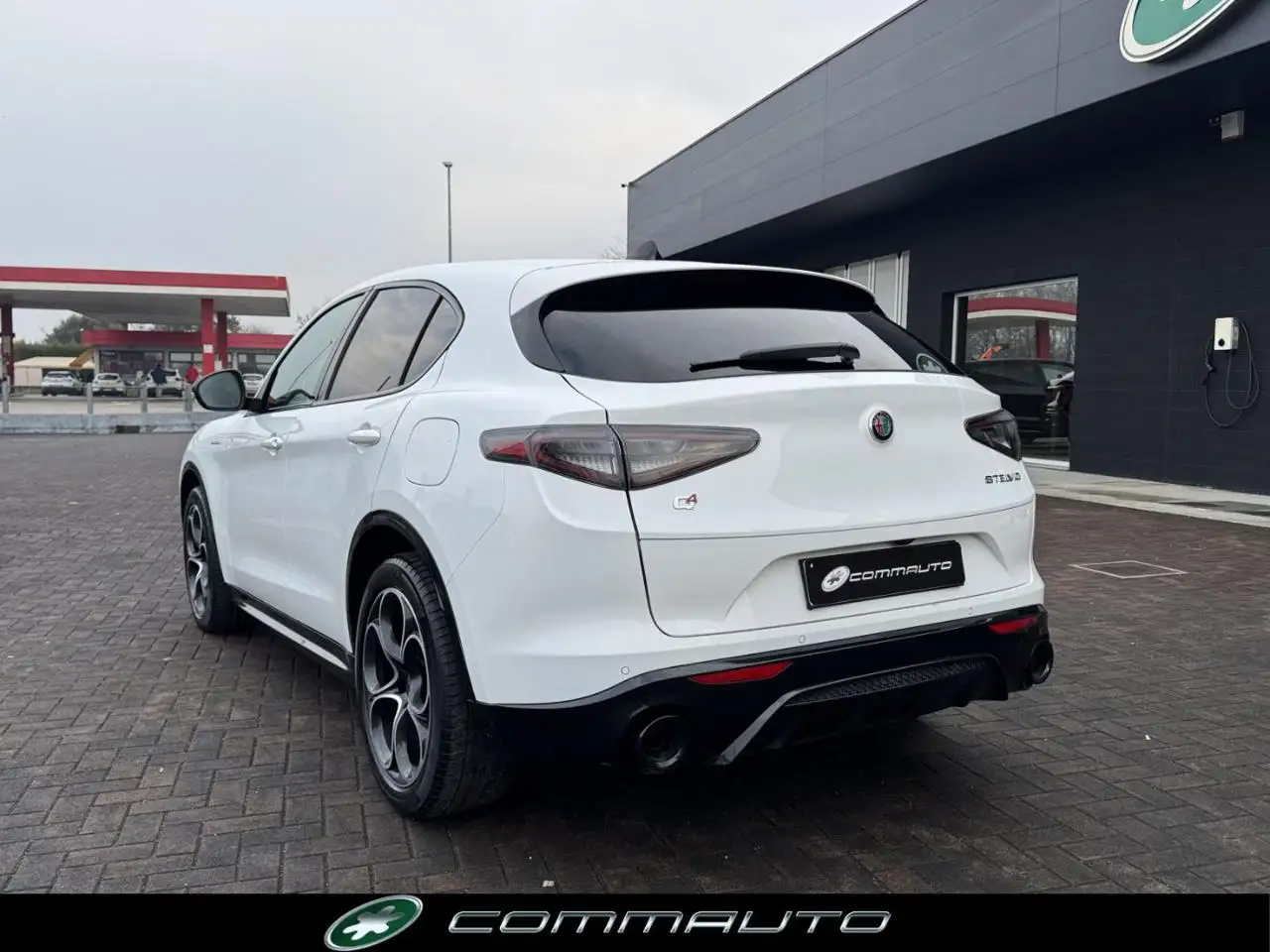 Alfa Romeo Stelvio 2024 — фото 6