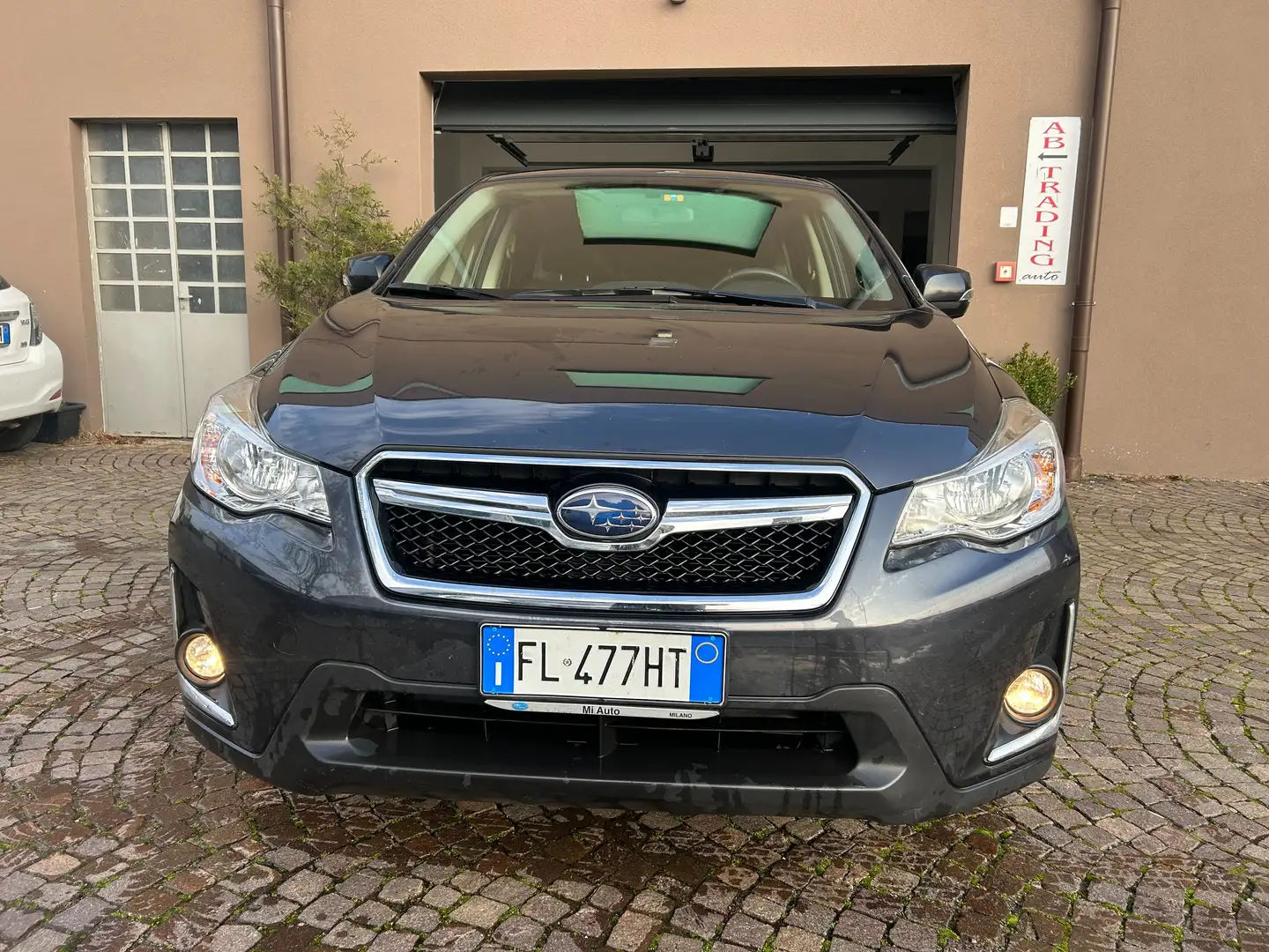Subaru XV XV I 1.6i Style 5mt my16 Grau - 1