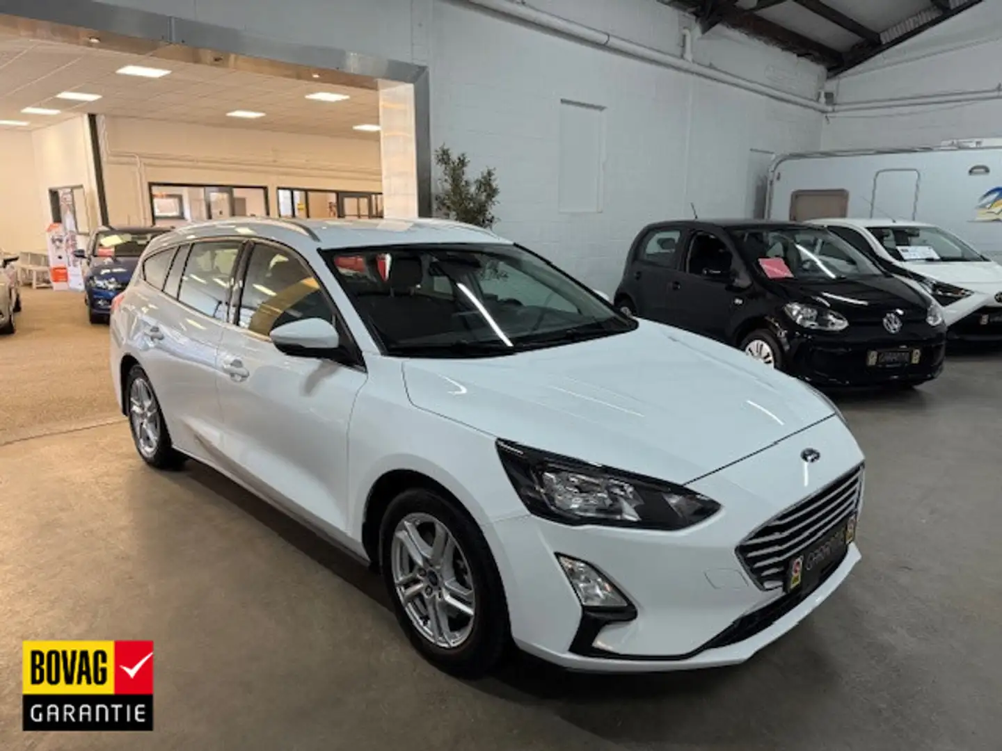 Ford Focus Wagon 1.0 EBH Tr Ed. bns Bianco - 1