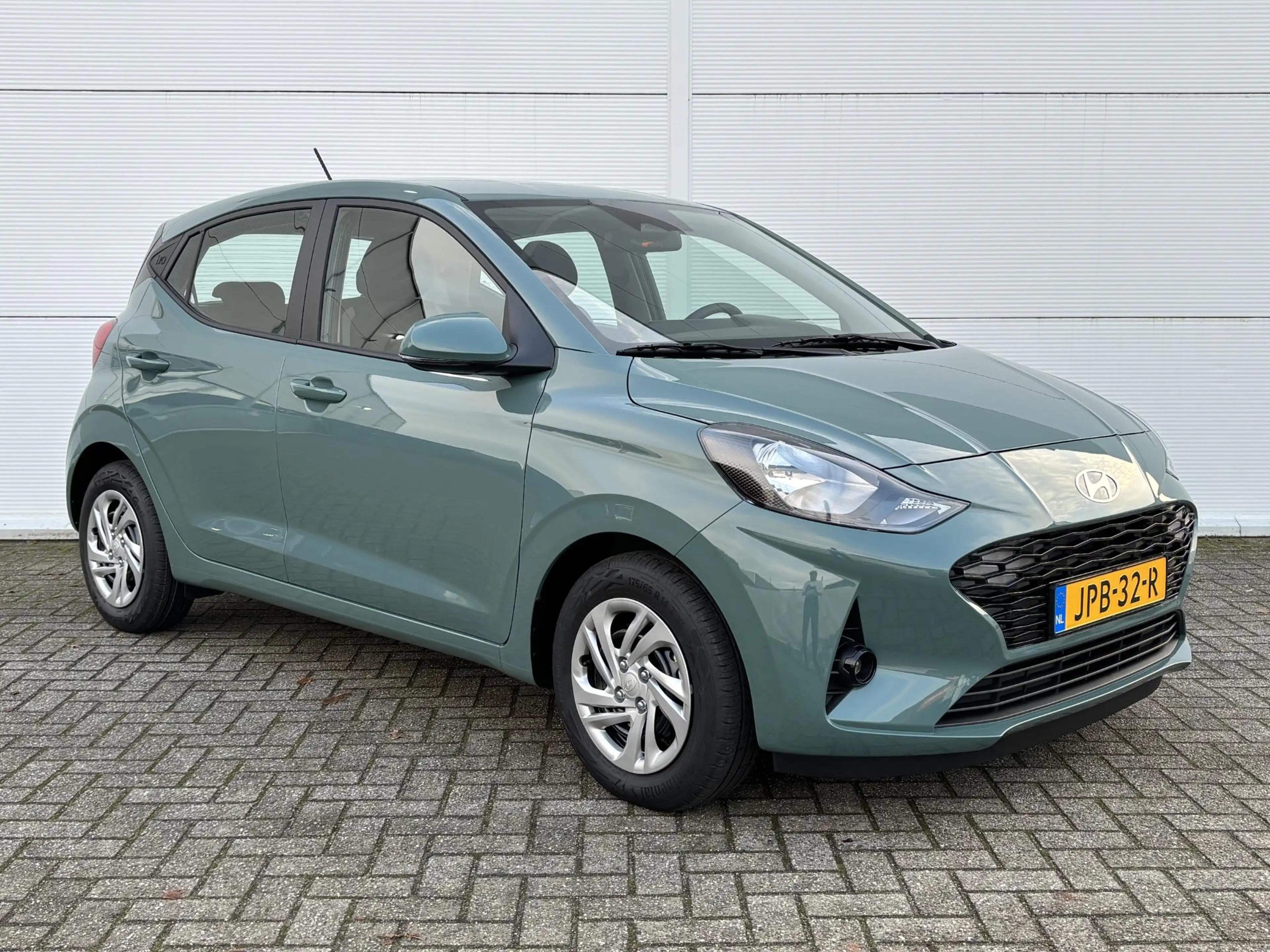 Hyundai i10 1.0 Comfort Smart / Navigatie / Camera / Apple Car — photo 13
