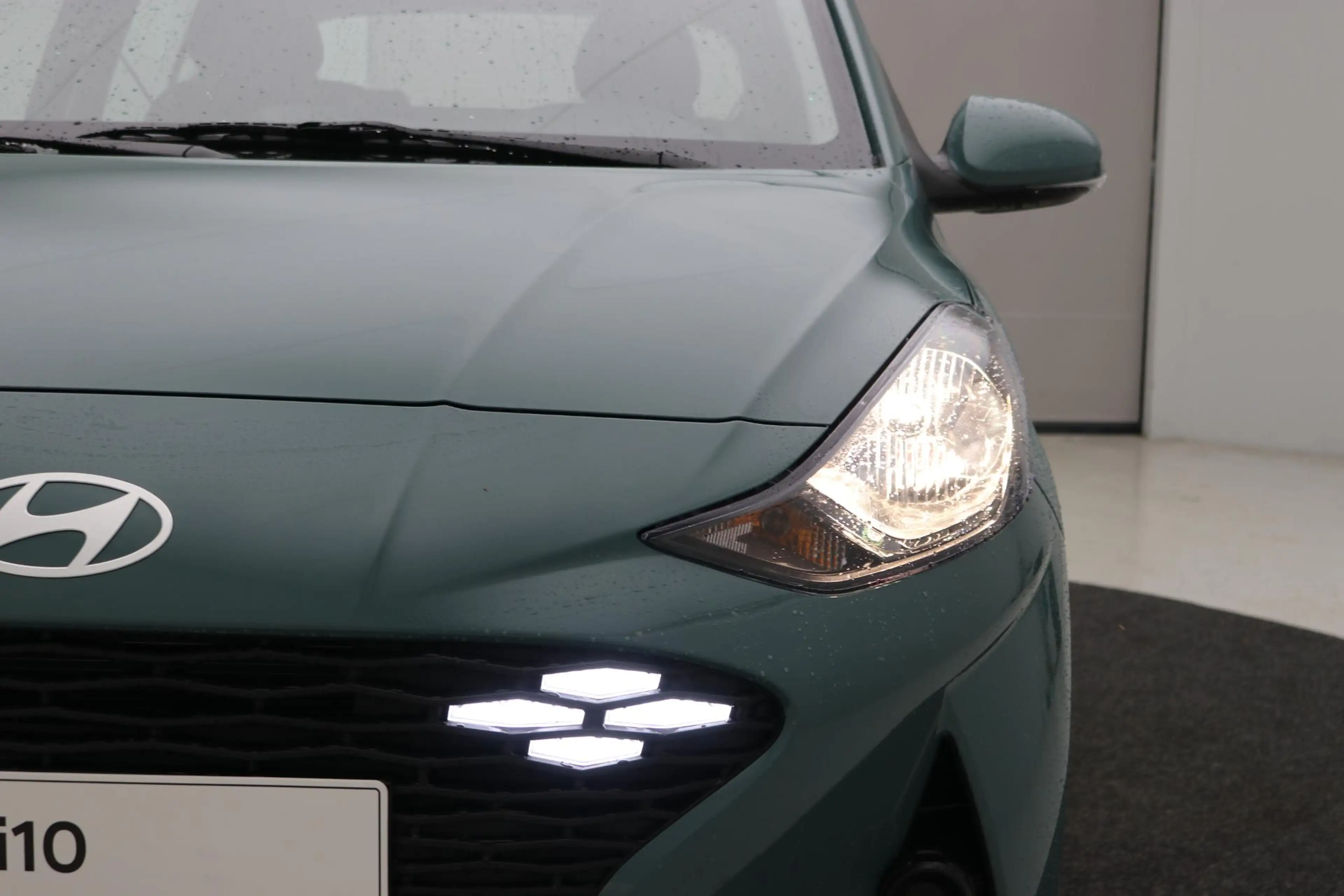 Hyundai i10 1.0 Comfort Smart / Navigatie / Camera / Apple Car — photo 33