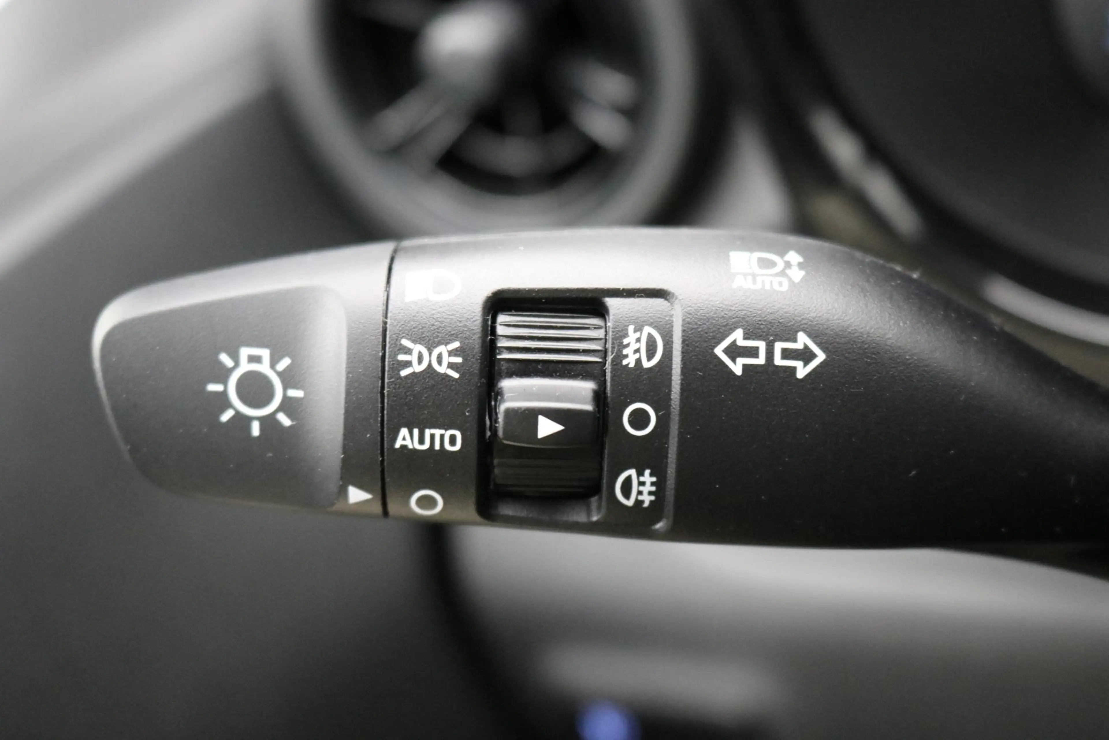 Hyundai i10 1.0 Comfort Smart / Navigatie / Camera / Apple Car — photo 28