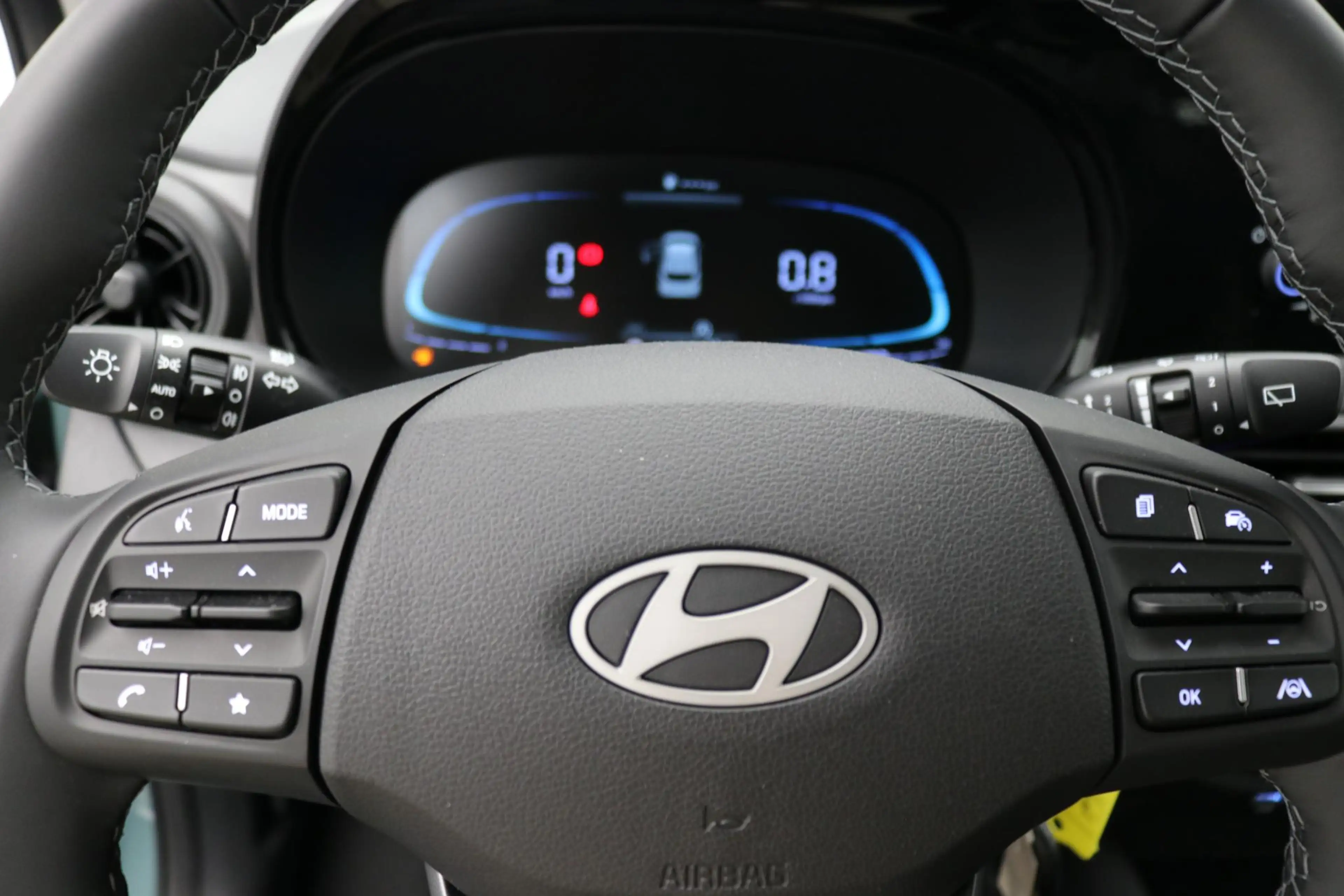 Hyundai i10 1.0 Comfort Smart / Navigatie / Camera / Apple Car — photo 20