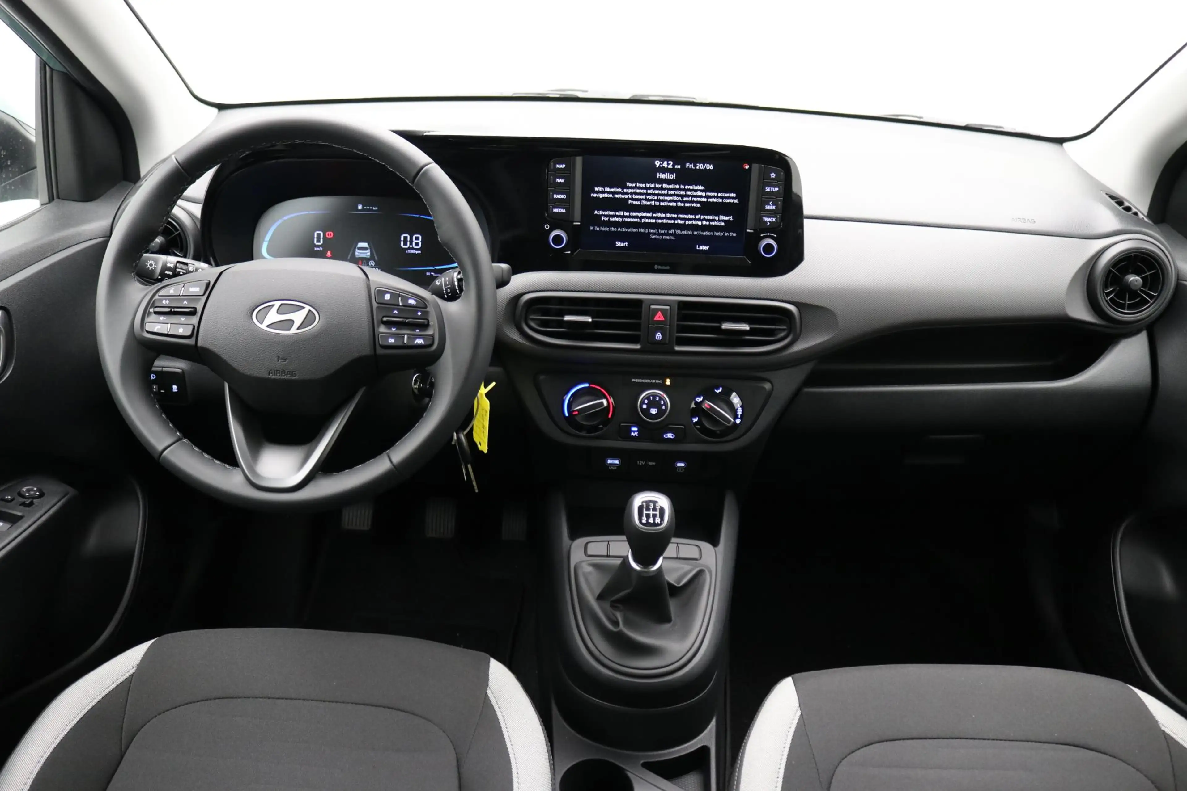 Hyundai i10 1.0 Comfort Smart / Navigatie / Camera / Apple Car — photo 2