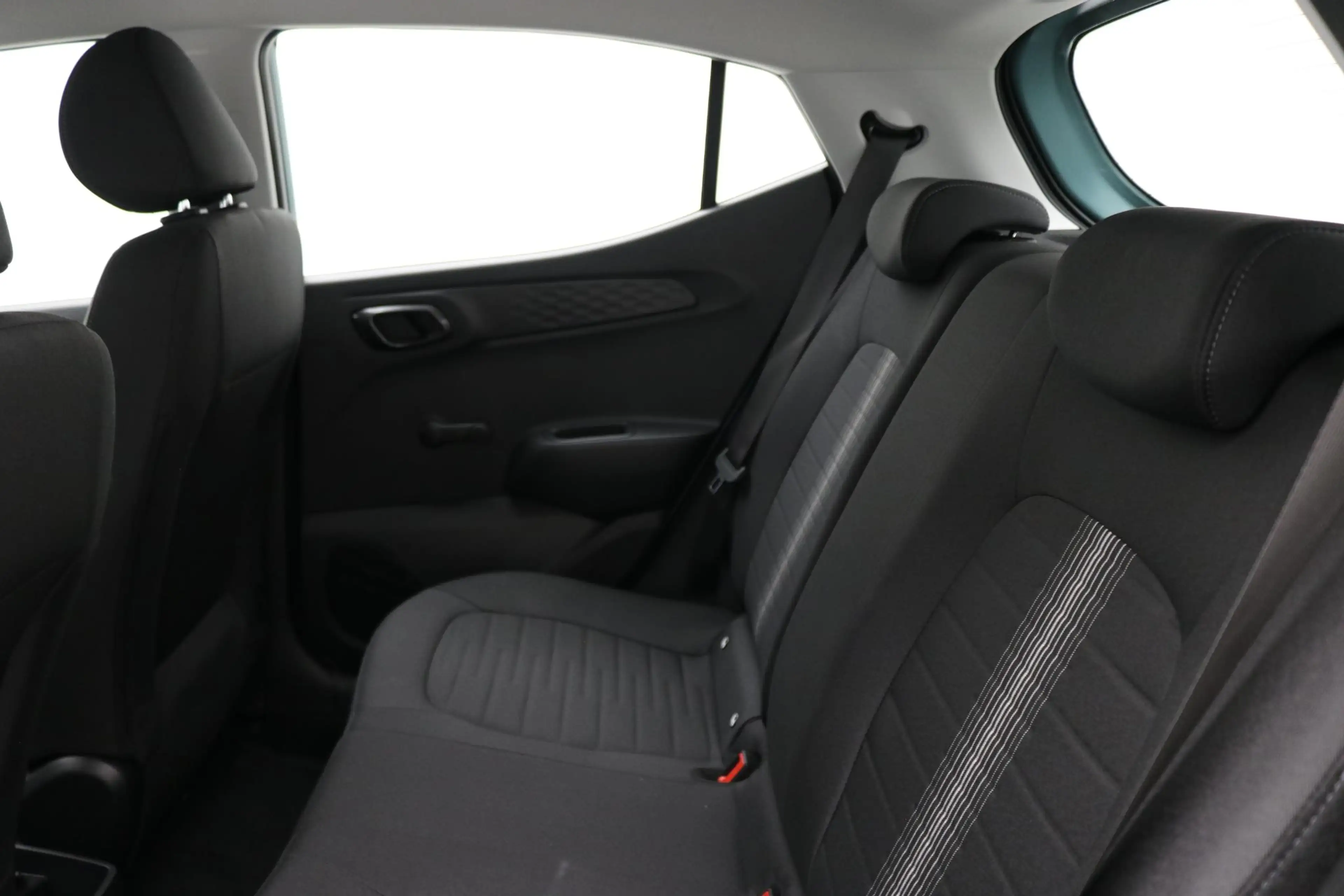 Hyundai i10 1.0 Comfort Smart / Navigatie / Camera / Apple Car — photo 24