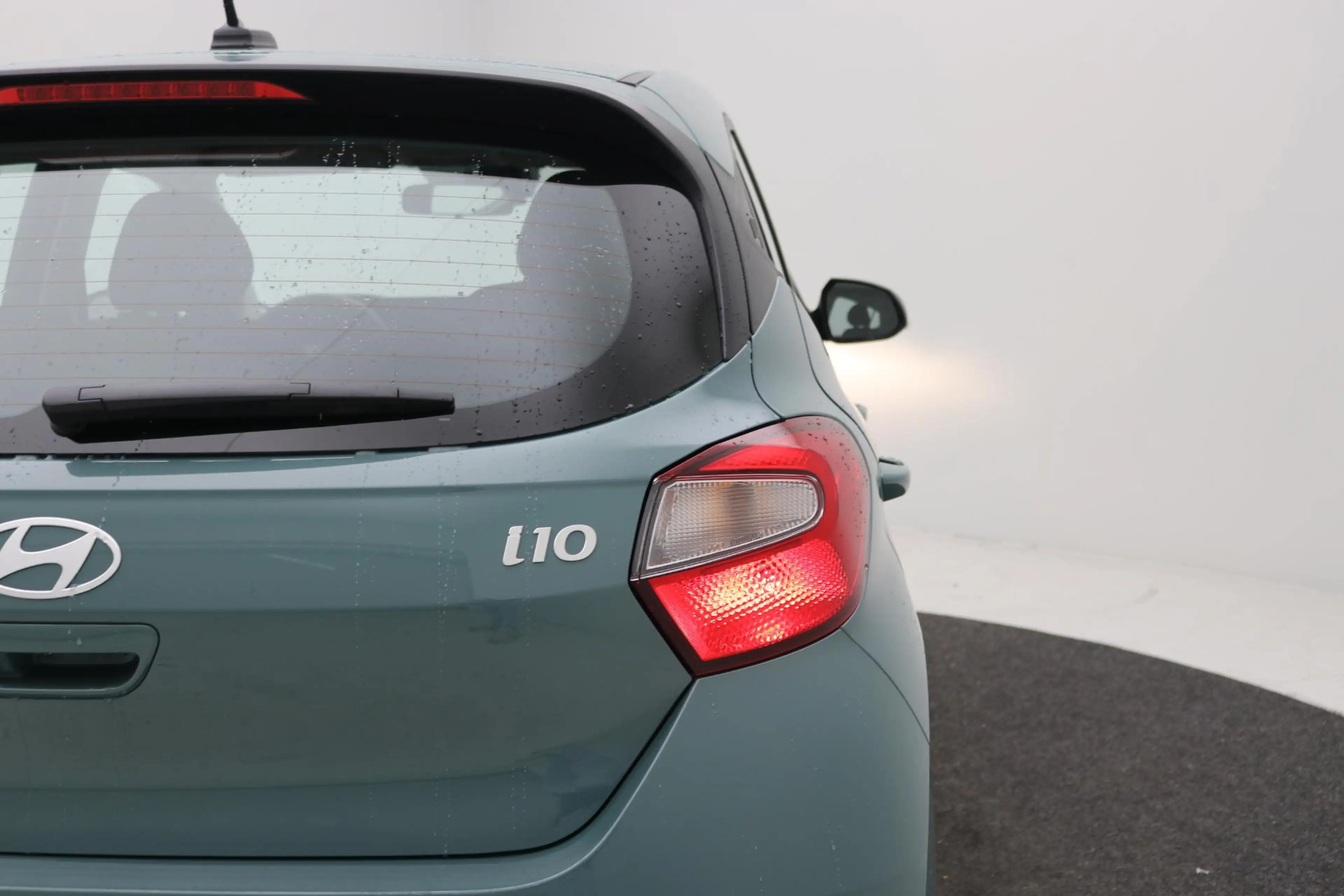 Hyundai i10 1.0 Comfort Smart / Navigatie / Camera / Apple Car — photo 34