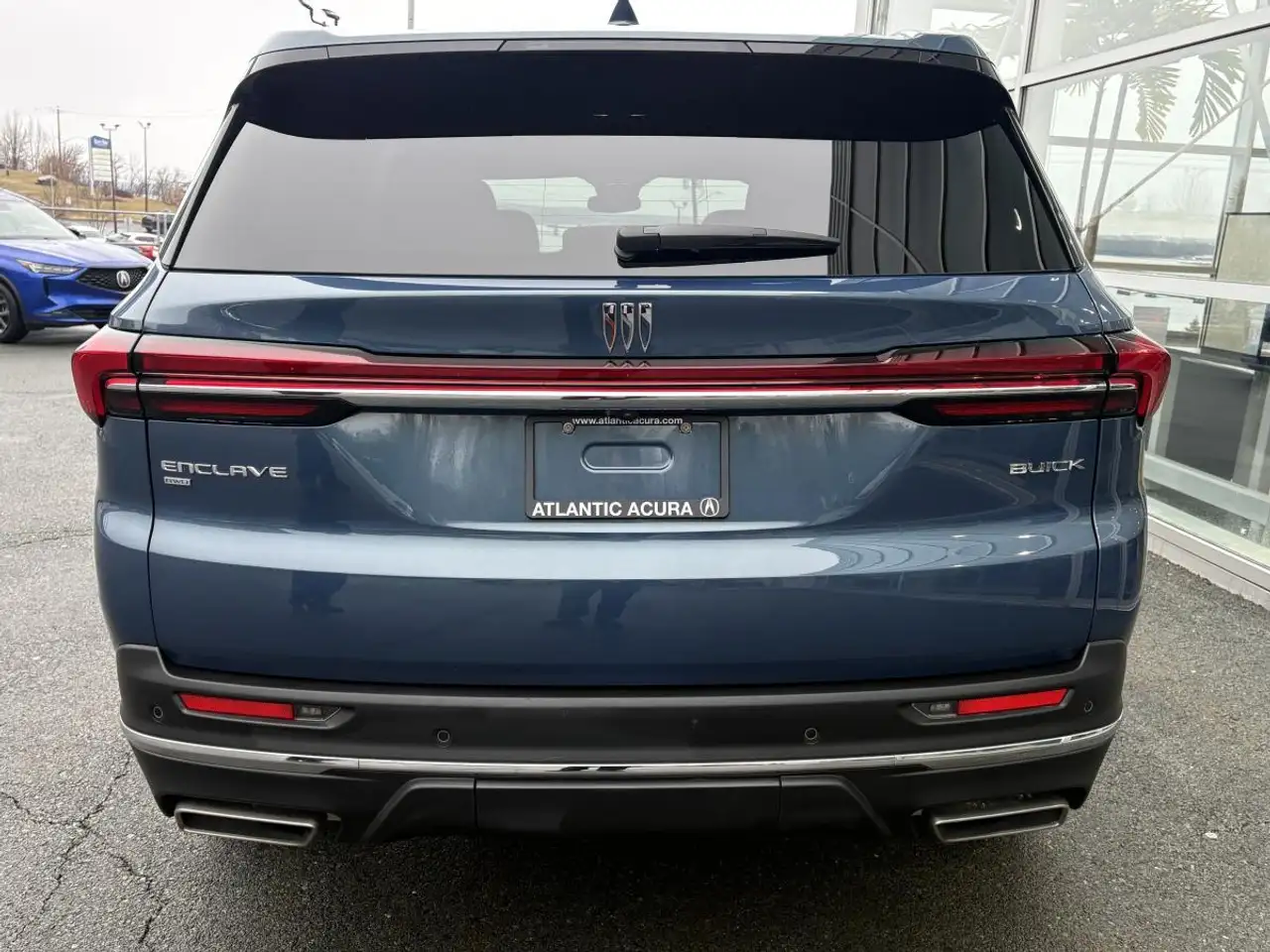 Buick Enclave снимка Buick Enclave